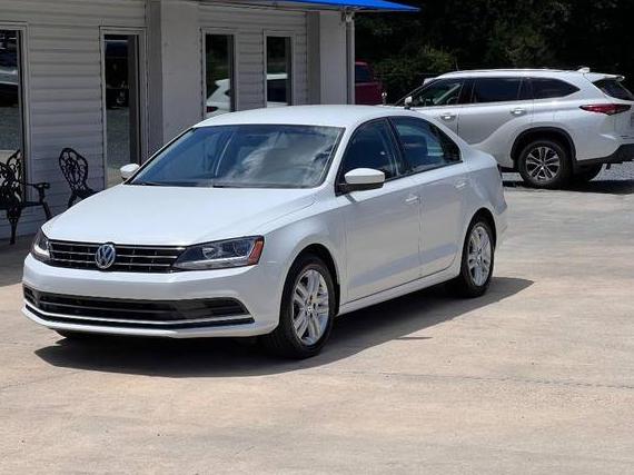 VOLKSWAGEN JETTA 2018 3VW2B7AJ3JM252047 image