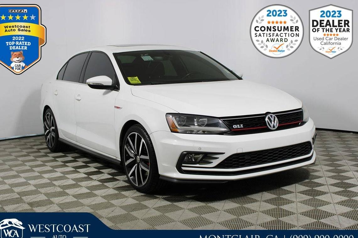 VOLKSWAGEN JETTA 2018 3VW4T7AJ4JM224697 image