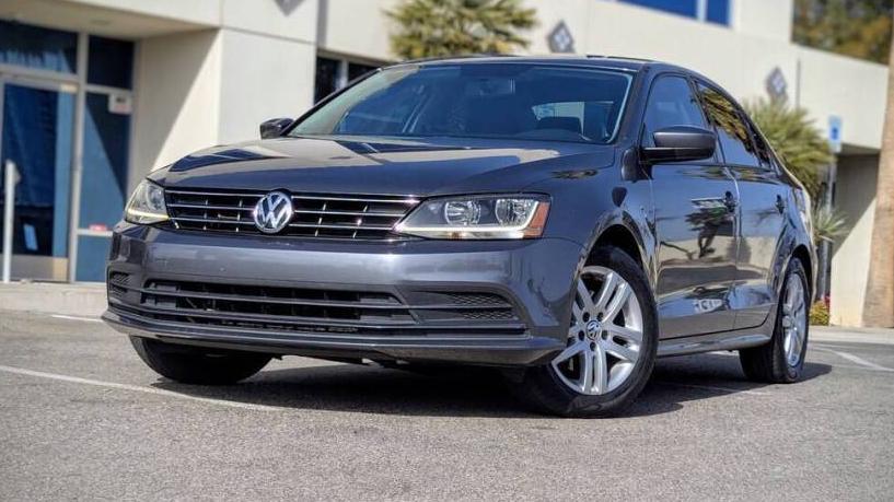 VOLKSWAGEN JETTA 2018 3VW2B7AJ5JM246038 image