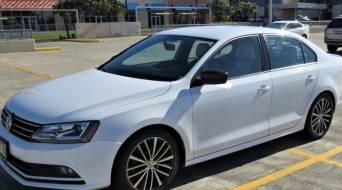 VOLKSWAGEN JETTA 2018 3VWDB7AJXJM255584 image