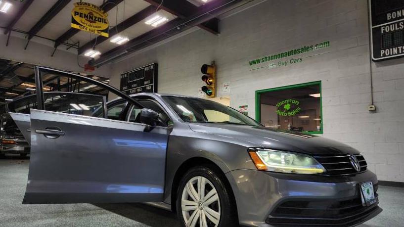 VOLKSWAGEN JETTA 2017 3VW2B7AJ7HM272571 image