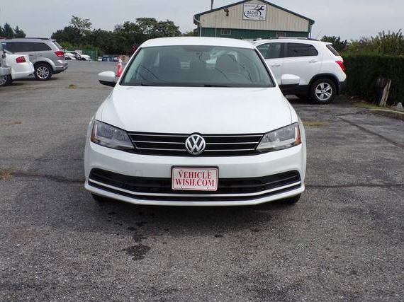 VOLKSWAGEN JETTA 2017 3VW2B7AJ2HM375591 image