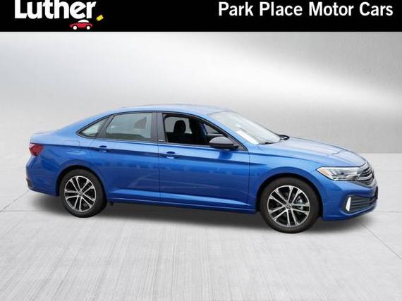 VOLKSWAGEN JETTA 2024 3VWBM7BU6RM029242 image