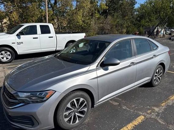 VOLKSWAGEN JETTA 2024 3VW5M7BU8RM012293 image