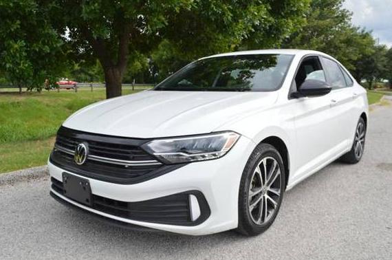 VOLKSWAGEN JETTA 2024 3VWBM7BU4RM072591 image