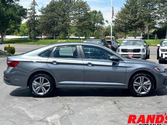 VOLKSWAGEN JETTA 2024 3VW7M7BU2RM093705 image