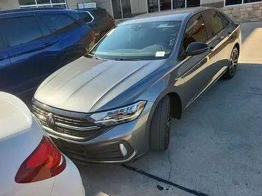 VOLKSWAGEN JETTA 2024 3VWBM7BU8RM021403 image
