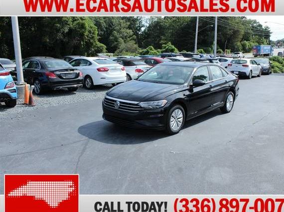VOLKSWAGEN JETTA 2020 3VWCB7BU9LM006975 image