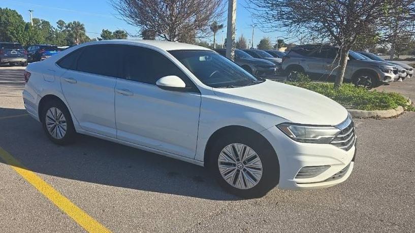VOLKSWAGEN JETTA 2020 3VWCB7BU4LM012747 image