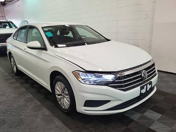 VOLKSWAGEN JETTA 2020 3VWCB7BUXLM008542 image