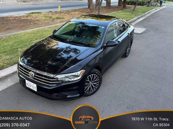 VOLKSWAGEN JETTA 2020 3VWCB7BU4LM006835 image