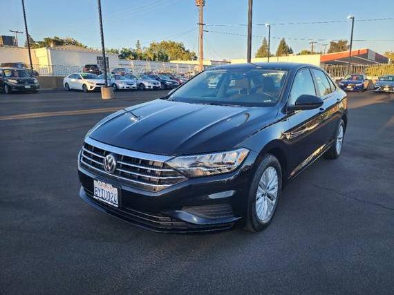 VOLKSWAGEN JETTA 2020 3VWCB7BUXLM016432 image