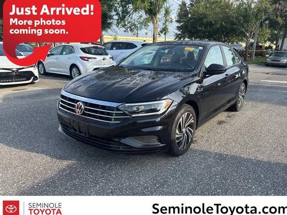 VOLKSWAGEN JETTA 2020 3VWE57BU5LM086257 image