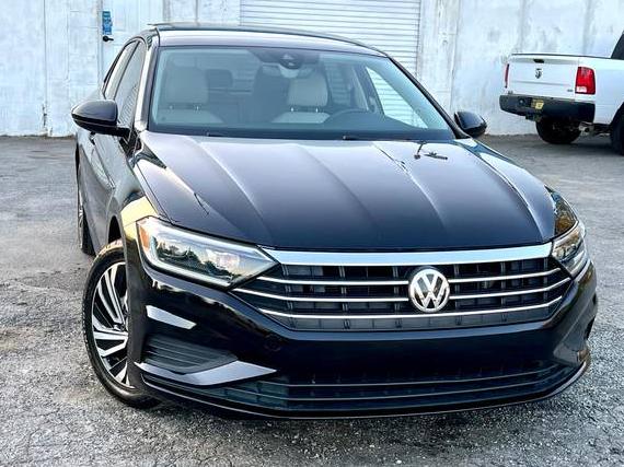 VOLKSWAGEN JETTA 2020 3VWE57BU2LM091352 image