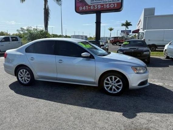 VOLKSWAGEN JETTA 2011 3VWDX7AJ4BM342657 image