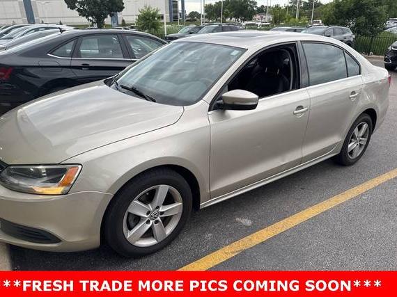 VOLKSWAGEN JETTA 2013 3VWLL7AJ6DM205570 image