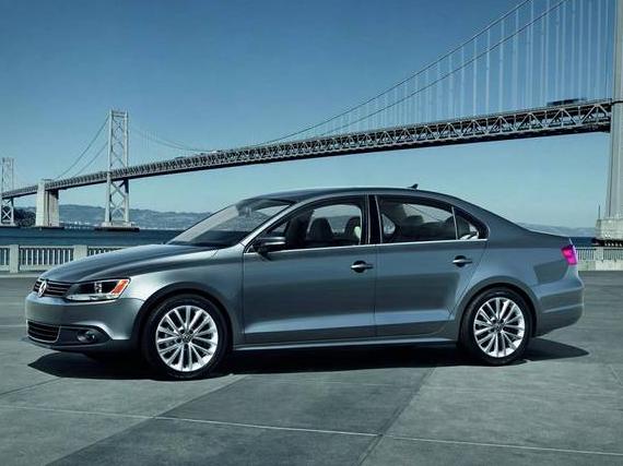 VOLKSWAGEN JETTA 2013 3VWLL7AJ0DM205662 image