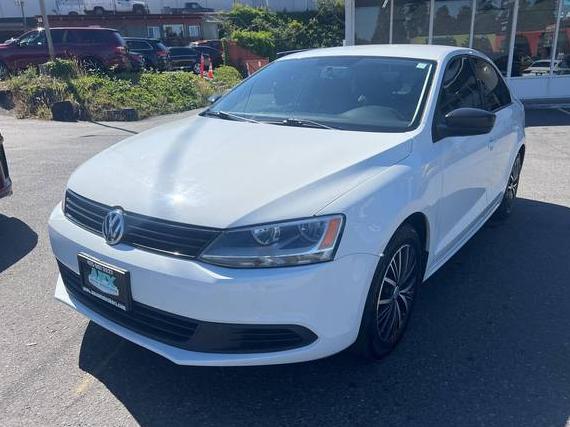 VOLKSWAGEN JETTA 2014 3VWLL7AJ7EM330451 image