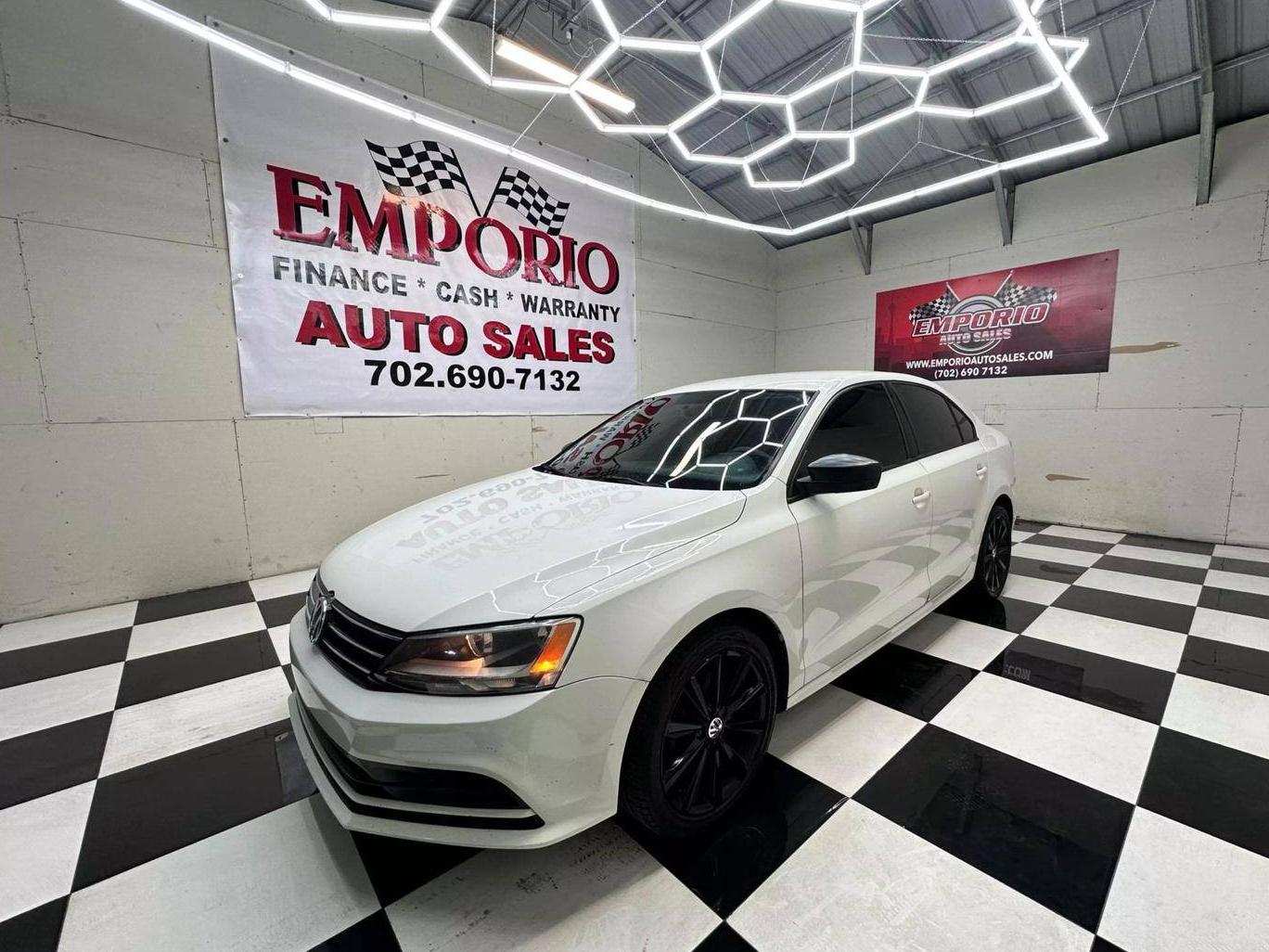 VOLKSWAGEN JETTA 2015 3VWD17AJ7FM258758 image