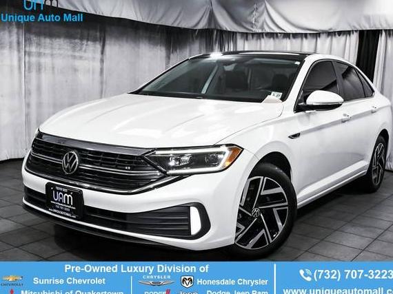 VOLKSWAGEN JETTA 2022 3VWGM7BU8NM033454 image