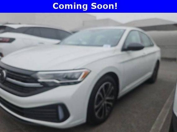 VOLKSWAGEN JETTA 2022 3VWBM7BU4NM011901 image
