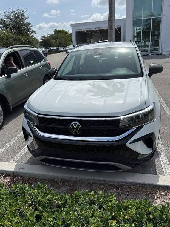 VOLKSWAGEN TAOS 2023 3VVDX7B21PM349777 image