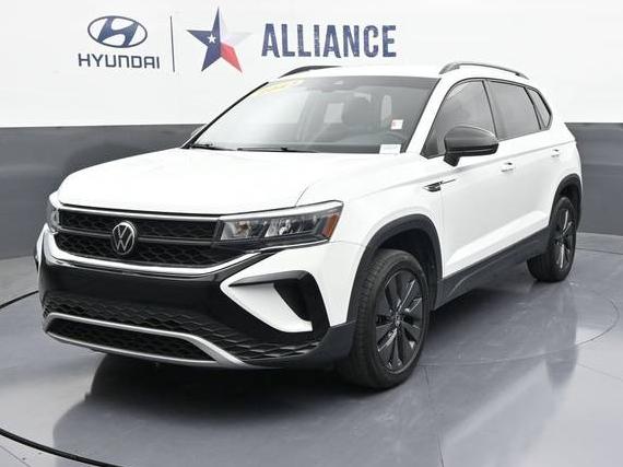VOLKSWAGEN TAOS 2023 3VVDX7B28PM320728 image