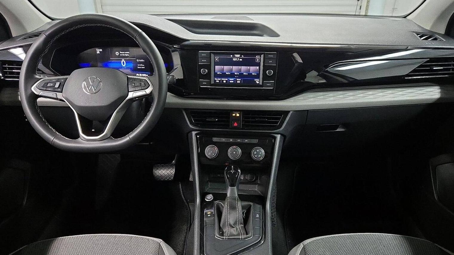 VOLKSWAGEN TAOS 2024 3VV5X7B25RM057735 image VOLKSWAGEN TAOS 2024 3VV5X7B25RM057735 image