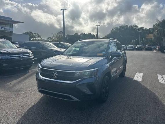 VOLKSWAGEN TAOS 2022 3VVRX7B24NM024236 image