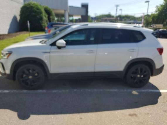 VOLKSWAGEN TAOS 2022 3VV1X7B27NM009761 image