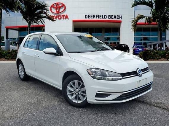 VOLKSWAGEN GOLF 2018 3VWG17AU0JM255409 image