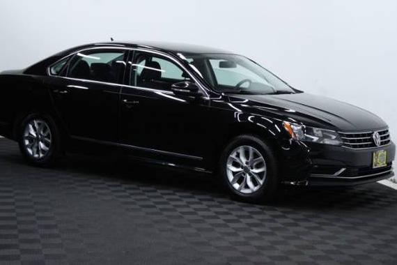 VOLKSWAGEN PASSAT 2016 1VWAS7A31GC032462 image