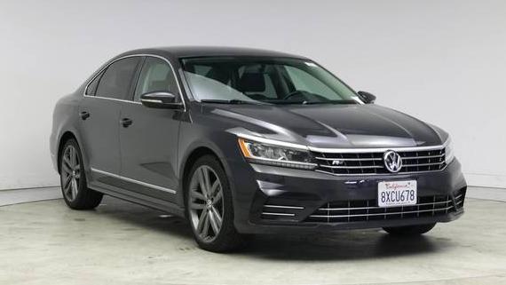 VOLKSWAGEN PASSAT 2016 1VWAT7A32GC035478 image