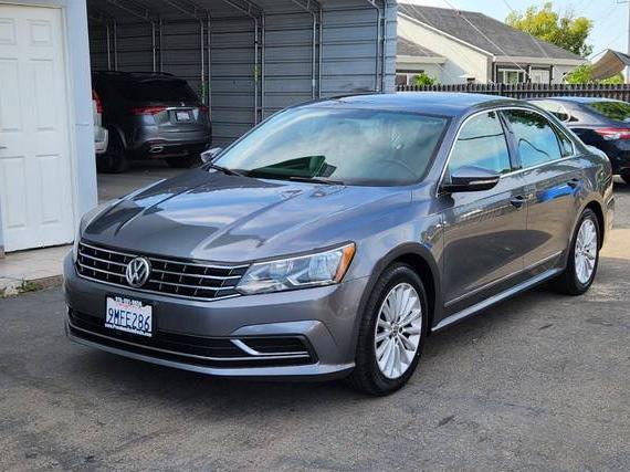 VOLKSWAGEN PASSAT 2016 1VWBT7A39GC052427 image