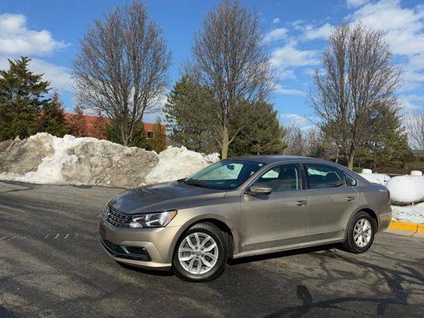 VOLKSWAGEN PASSAT 2016 1VWAT7A36GC021583 image