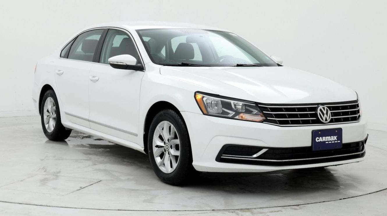 VOLKSWAGEN PASSAT 2016 1VWAT7A35GC010011 image