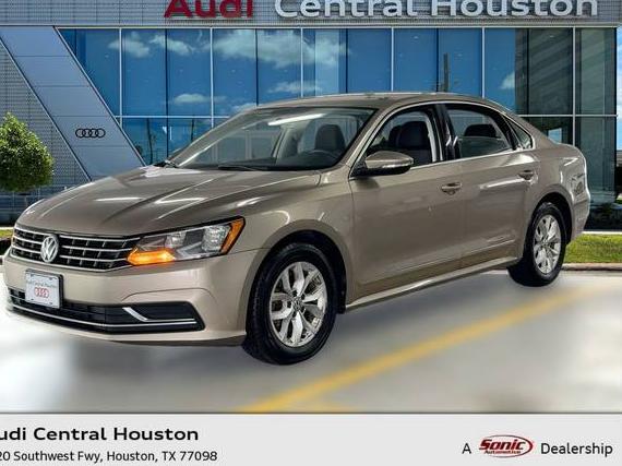 VOLKSWAGEN PASSAT 2016 1VWAT7A35GC040335 image