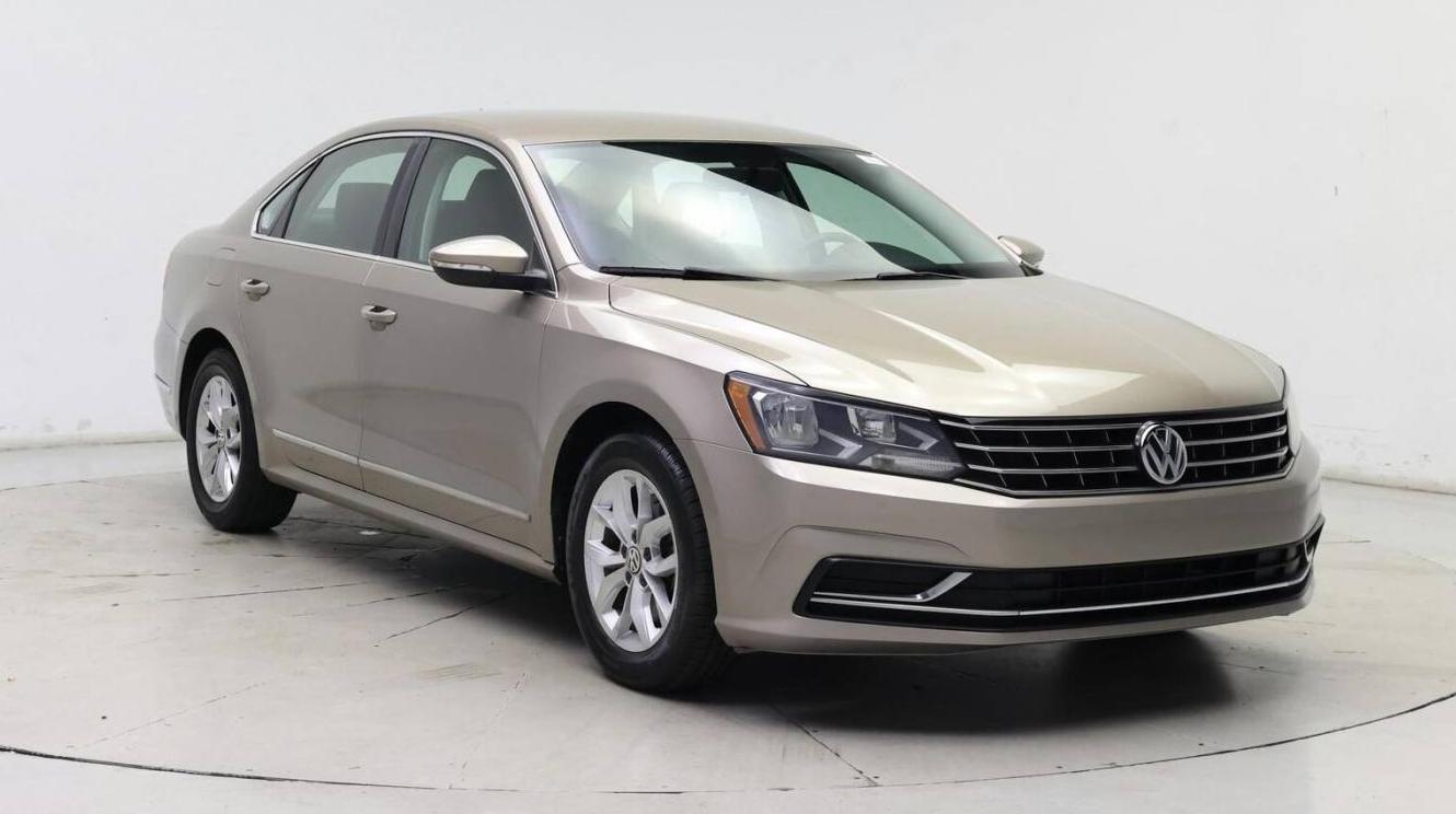 VOLKSWAGEN PASSAT 2016 1VWAT7A32GC025694 image