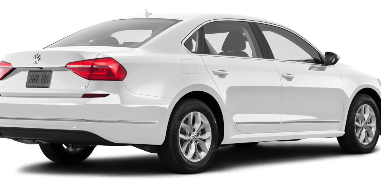 VOLKSWAGEN PASSAT 2016 1VWAT7A32GC058212 image