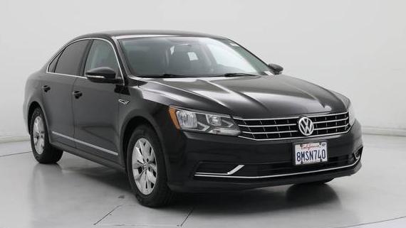 VOLKSWAGEN PASSAT 2016 1VWAT7A37GC059498 image