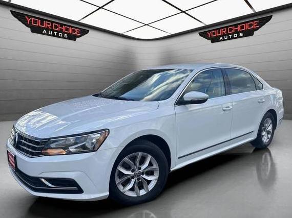 VOLKSWAGEN PASSAT 2016 1VWAT7A30GC015553 image