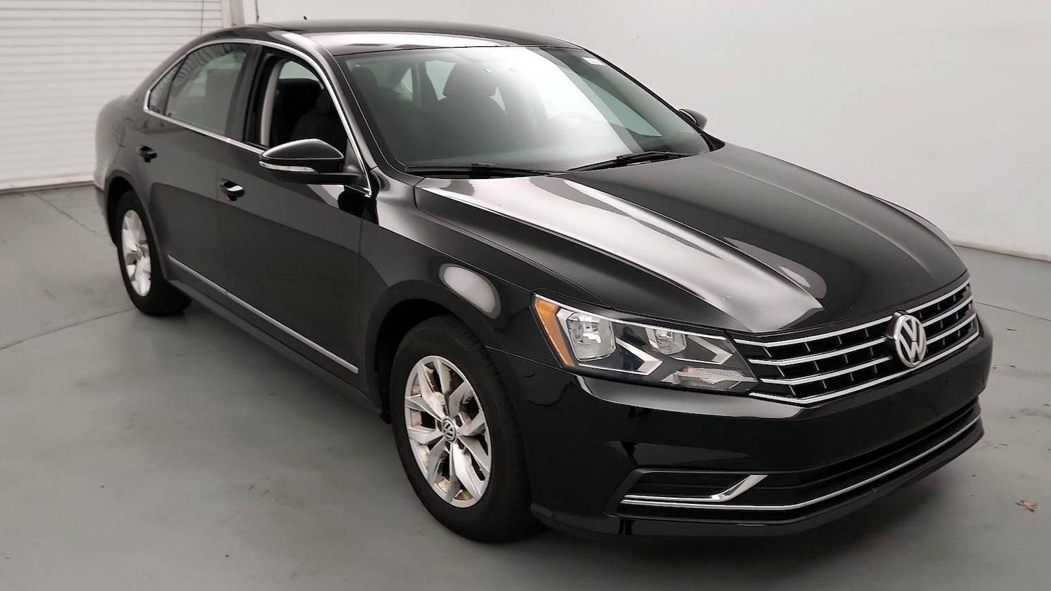 VOLKSWAGEN PASSAT 2016 1VWAT7A35GC068734 image