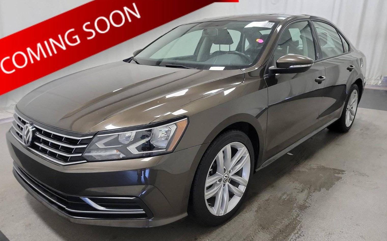 VOLKSWAGEN PASSAT 2019 1VWLA7A32KC012578 image