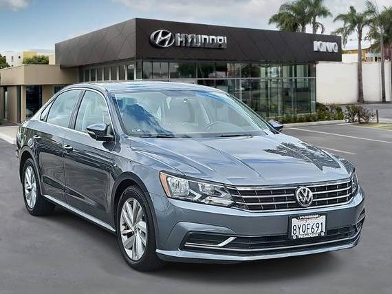 VOLKSWAGEN PASSAT 2018 1VWBA7A34JC011667 image