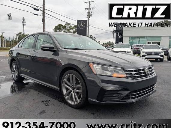 VOLKSWAGEN PASSAT 2018 1VWAA7A33JC001899 image