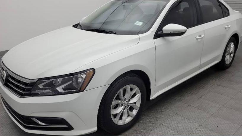 VOLKSWAGEN PASSAT 2018 1VWAA7A33JC005631 image