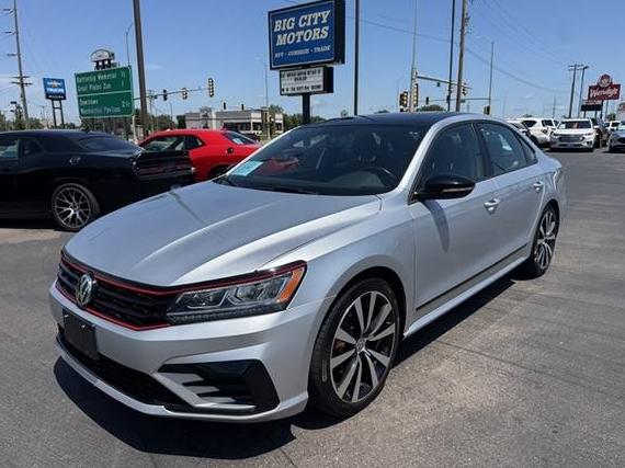 VOLKSWAGEN PASSAT 2018 1VWJM7A34JC051492 image