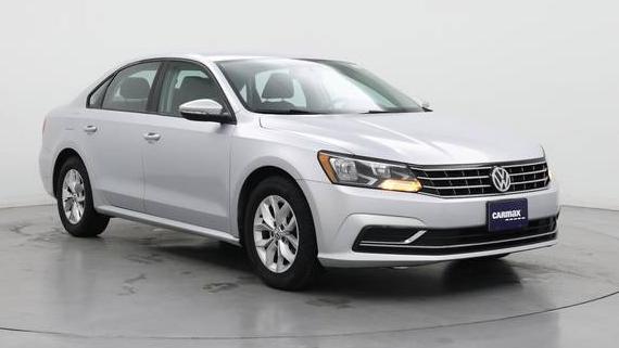 VOLKSWAGEN PASSAT 2018 1VWAA7A33JC030819 image