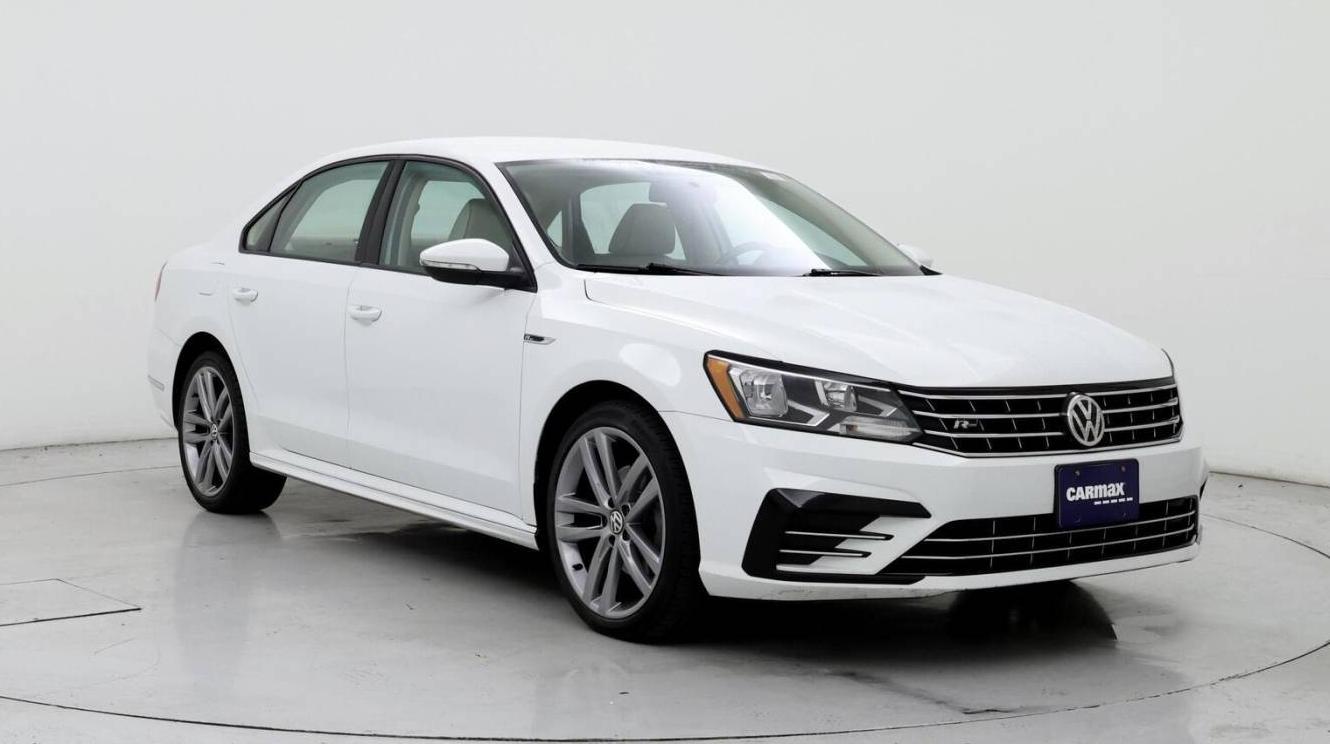 VOLKSWAGEN PASSAT 2018 1VWAA7A38JC010100 image