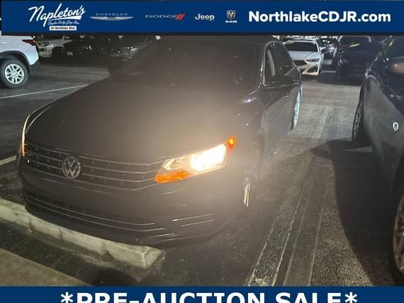 VOLKSWAGEN PASSAT 2018 1VWAA7A38JC011795 image